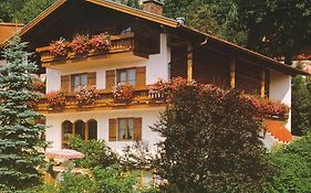 Ferienwohnungen am Hausberg